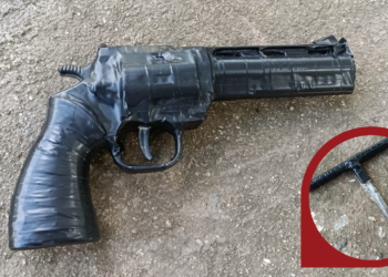 La Policía secuestró armas en una escuela tras una pelea entre estudiantes