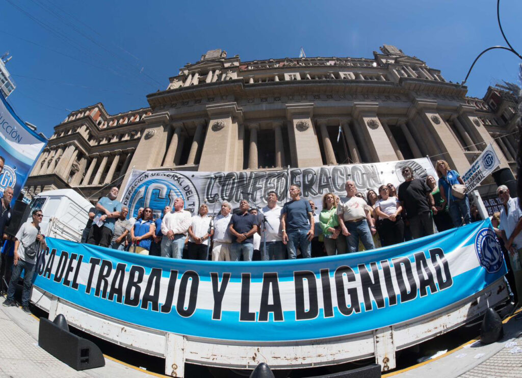 La Justicia suspende más de 80 artículos de la reforma laboral