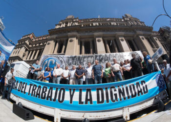 La Justicia suspende más de 80 artículos de la reforma laboral