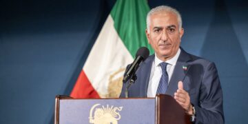 Reza Pahlaví insta a funcionarios iraníes a rendirse tras la muerte de Jamenei Reza Pahlaví insta a funcionarios iraníes a rendirse tras la muerte de Jamenei