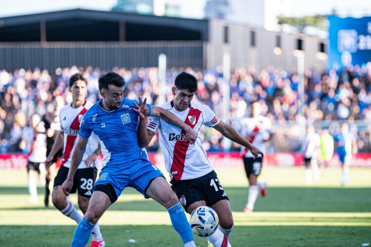 River venció a Estudiantes de Río Cuarto con el VAR como protagonista River