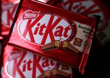 Robaron un camión con 12 toneladas de KitKat en Europa
