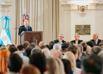 El presidente del TSJ instó a «no perder el rostro humano» en el uso de la IA