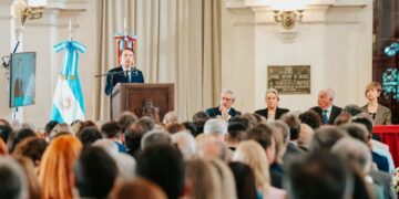 El presidente del TSJ instó a «no perder el rostro humano» en el uso de la IA