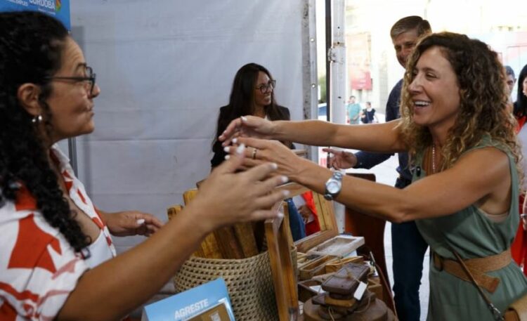 Emprendedores interesados ya pueden postularse para acceder a un stand.