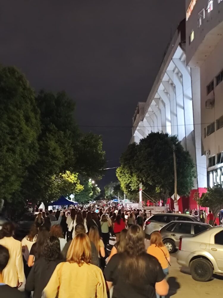 Chayanne hizo bailar a Córdoba de principio a fin: con salsas, clásicos y un carisma imbatible