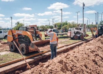 Avanzan obras de agua potable en Villa El Libertador para mejorar el servicio a 15 mil vecinos