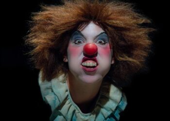 La cartelera del fin de semana cruza memoria, humor y riesgo escénico