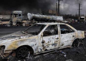 Irán ya tiene nuevo líder y lanza misiles a Tel Aviv y Abu Dabi