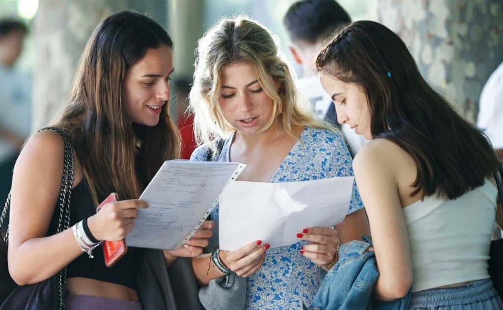 La Agencia Córdoba Joven lanza cursos gratuitos de idiomas para jóvenes de toda la provincia La Agencia Córdoba Joven lanza cursos gratuitos de idiomas para jóvenes de toda la provincia