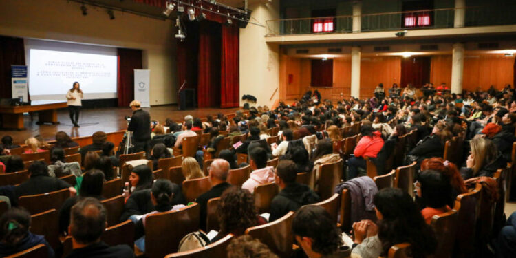 La Municipalidad de Córdoba abre una nueva edición de la diplomatura en salud mental, con formación gratuita y enfoque comunitario.