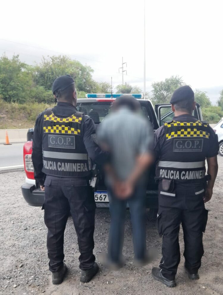 El procedimiento se desarrolló en un control ubicado sobre el "Camino de las 100 curvas",