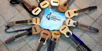 El charango canta su historia en el Concejo Deliberante
