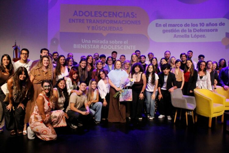 Un informe advierte sobre el malestar adolescente El informe de la Defensoría de los Derechos de Niñas, Niños y Adolescentes de la Provincia de Córdoba advierte sobre el malestar adolescente en Córdoba y propone poner el foco en el bienestar integral, la escucha activa y políticas públicas con enfoque de derechos.