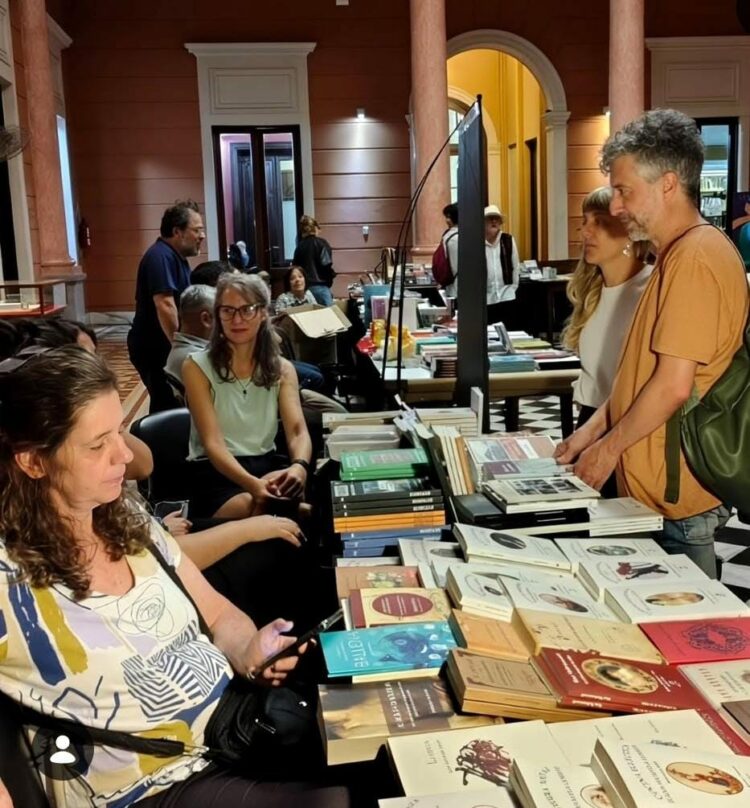 La ciudad recibe la Feria del Libro por la Memoria