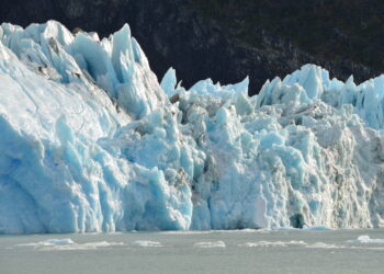 El aluvión de oradores por los glaciares puso en jaque el plan del Gobierno