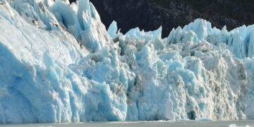 El aluvión de oradores por los glaciares puso en jaque el plan del Gobierno para un tratamiento rápido