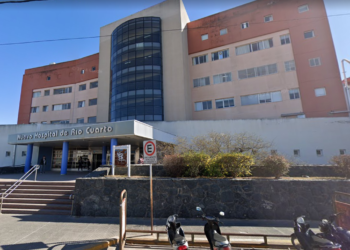 Fue trasladado de urgencia al hospital San Antonio de Padua.