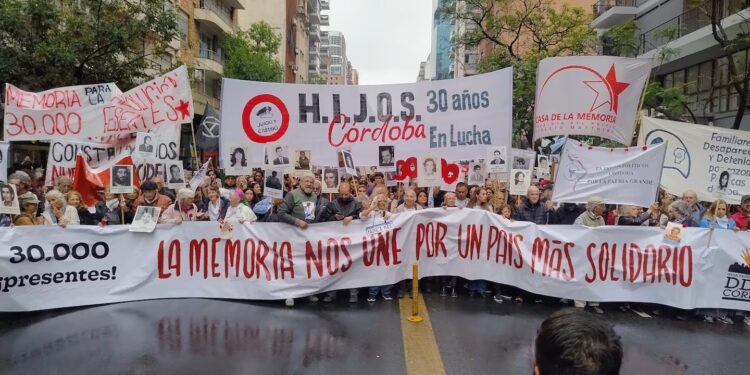 La marcha principal comenzará a las 16:00 en la intersección de Colón y Cañada.