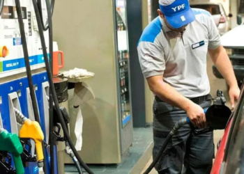 Combustibles: la nafta súper ya supera los $1.800 en el país