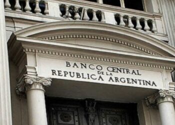 Licitación del Tesoro, datos del INDEC y señales del Banco Central