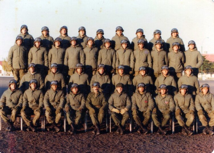 Soldados de las clases ´62 y ´63 que defendieron el litoral marítimo patagónico.