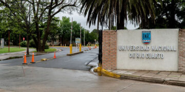 Hallan muerto a un estudiante en residencias de la UNRC
