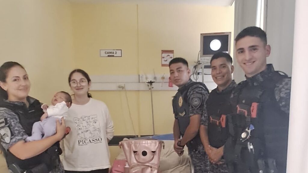 Una bebé fue asistida a tiempo por la policía tras un episodio de ahogamiento