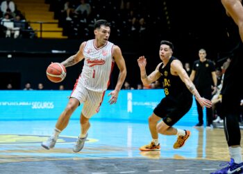 A Instituto se le escapó un triunfo clave ante Obras
