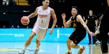 A Instituto se le escapó un triunfo clave ante Obras