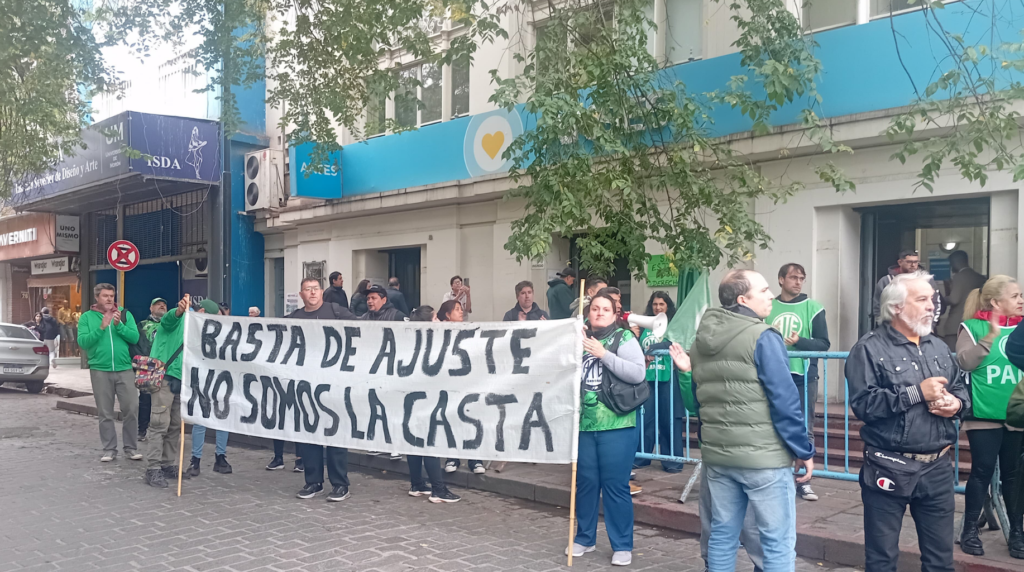 ATE jornada nacional de lucha en Córdoba con protesta y olla popular
