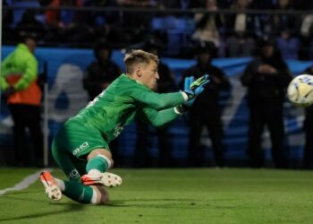 Belgrano comenzó a negociar por el pase de Thiago Cardozo