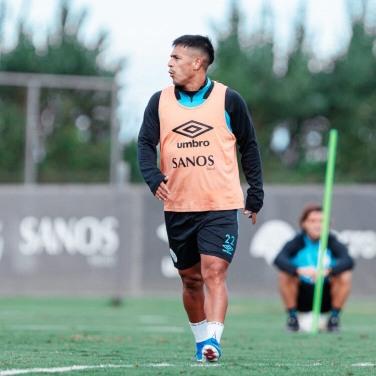 Nicolás "Uvita" Fernández pelea por meterse entre los titulares en lugar de Passerini.