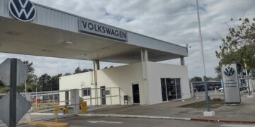 Conflicto salarial en autopartista frenó la producción y paralizó a Volkswagen