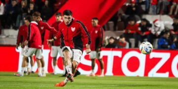 De pelota parada: Instituto derrota transitoriamente a Defensa y Justicia y corta su invicto