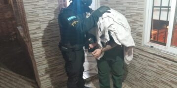 Desbarataron un búnker de drogas y detuvieron a dos narcomenudistas