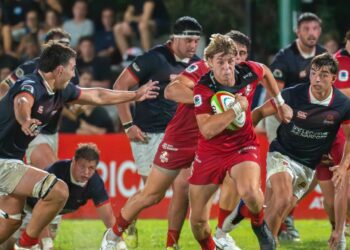 Dogos XV enfrenta a Pampas buscando adueñarse del primer puesto