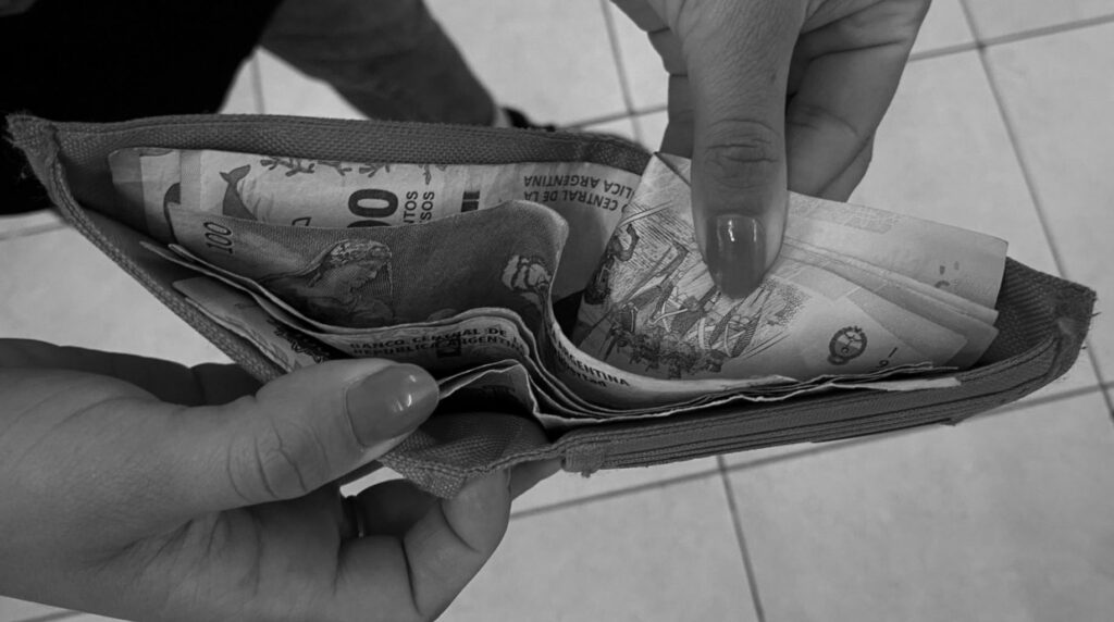 Economía cotidiana Hoy Día pregunta cómo manejan sus gastos los cordobeses