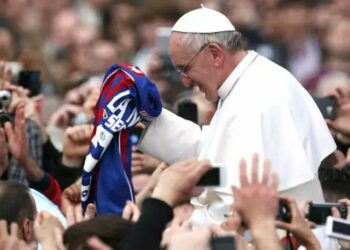 El emotivo mensaje de San Lorenzo en el primer aniversario de la muerte del papa Francisco: “Por siempre”