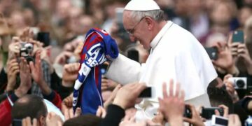 El emotivo mensaje de San Lorenzo en el primer aniversario de la muerte del papa Francisco: “Por siempre”