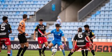 Estudiantes de Río Cuarto perdió por penales ante San Martín (T) y quedó afuera de la Copa Argentina