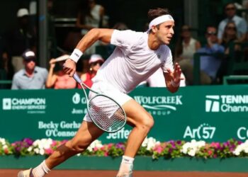 Etcheverry perdió con polémica y Barcelona se quedó sin argentinos