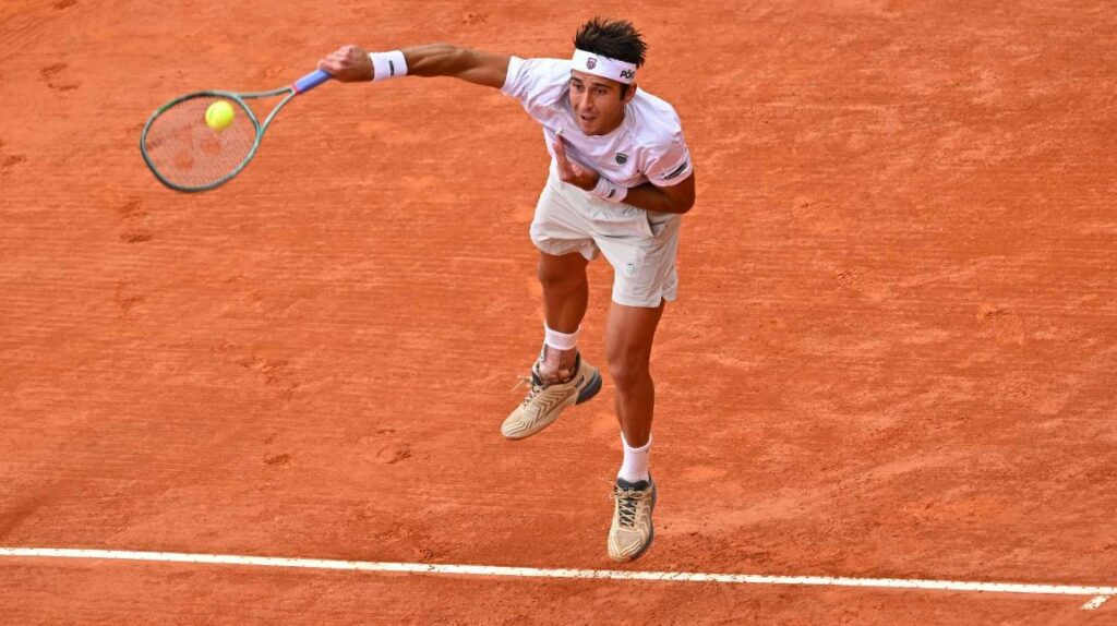 Etcheverry se lo dio vuelta a Atmane y se metió en octavos de final del Masters 1000 de Montecarlo