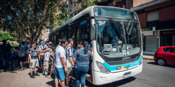 Habrá refuerzo de colectivos desde el centro y un operativo con 60 agentes para ordenar el tránsito en el Kempes.