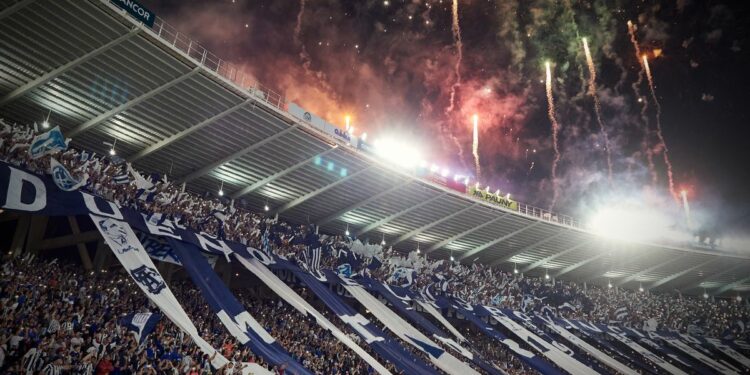 Talleres recibe a Boca con el objetivo de consolidarse arriba