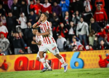 Instituto cortó el invicto de Defensa y Justicia y sumó un nuevo triunfo en Alta Córdoba Instituto cortó el invicto de Defensa y Justicia y sumó un nuevo triunfo en Alta Córdoba