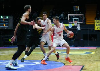 Instituto recibe a Obras por la Reclasificación