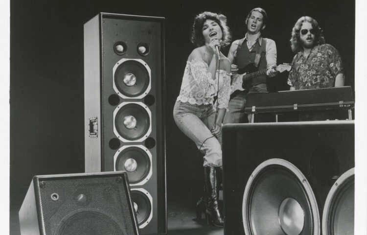 JBL cumple 80 años en la industria del sonido.