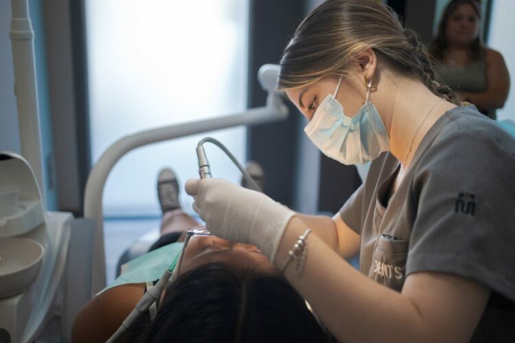 Apross actualizó aranceles odontológicos y abrió convocatoria a nuevos prestadores La actualización rige desde abril de 2026.