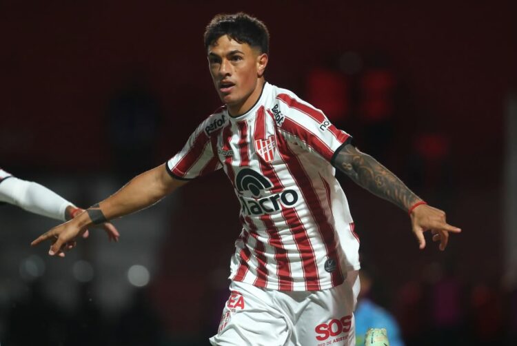 Matías Tissera, del gol a la exigencia: Tenemos que ganar como sea Matías Tissera, del gol a la exigencia: Tenemos que ganar como sea